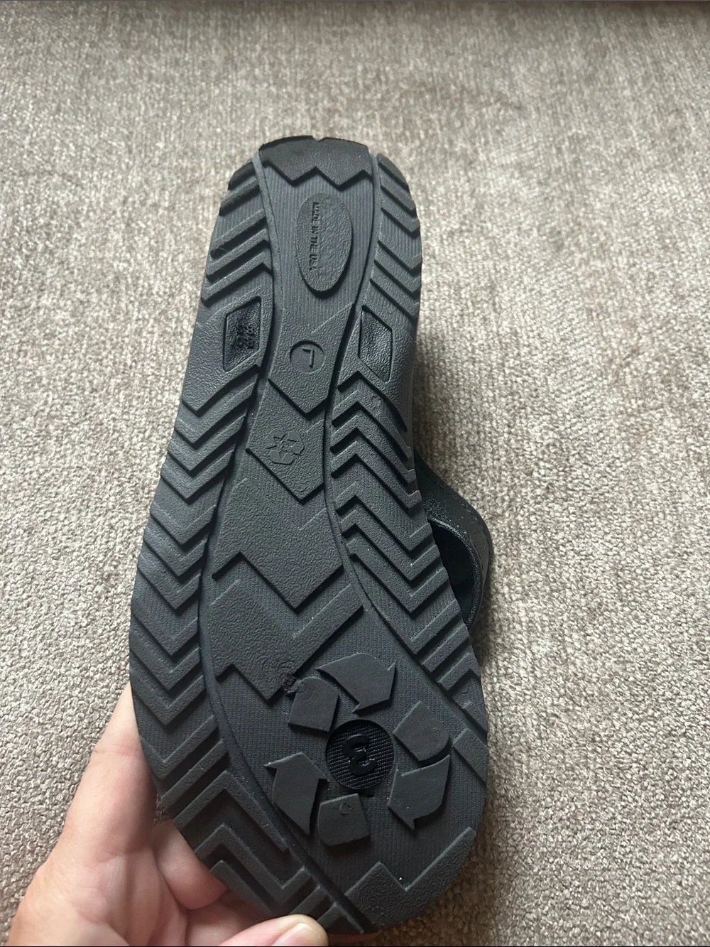 Okabashi Men’s black/gray flip flops size Large (8-8.5)